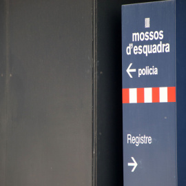 Entrada de la comissaria de Mossos de les Corts