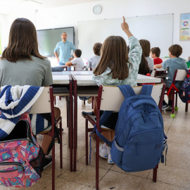 Varios niños en un aula en Madrid.