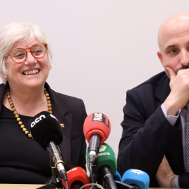 Clara Ponsatí i Jordi Graupera, en la roda de premsa de presentació d'Alhora