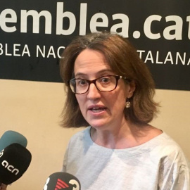 La presidenta de l'ANC, Elisenda Paluzie, a la seu de l'entitat. | Europa Press.