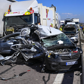 Vista general de algunos de los vehículos implicados en la colisión múltiple en la autopista AP-7, a la altura de Nules este 15 de marzo de 2024.