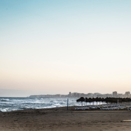 Imagen de archivo de la costa de Fuengirola, el 29 de septiembre de 2016.