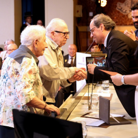 2018 - Nemesi Solà el 2018, en el moment de rebre la Creu de Sant Jordi de mans de l'aleshores president del Govern, Quim Torra.