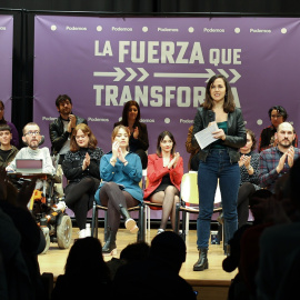 21/01/2023 La secretaria general de Podemos y ministra de Derechos Sociales y Agenda 2030, Ione Belarra, interviene en un acto de la ruta 'La fuerza que transforma', en el Centro Cívico Río Ebro, a 21 de enero de 2023, en Zaragoza, Aragón (España). Po