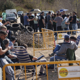 Protesta de funcionarios de prisiones cerca de la cárcel de Puig de les Basses, en Figueres.