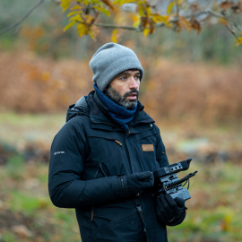 El director Rodrigo Sorogoyen, durante el rodaje de 'As bestas'.