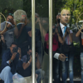 El presidente de El Corte Inglés, Dimas Gimeno Álvarez, en la sede de la Fundación Ramón Areces,antes del inicio de la junta de accionistas. EFE/Juan Carlos Hidalgo