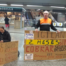 Imagen del empleado de seguridad en Metro en huelga de hambre. TWITTER/@JoseMonty69