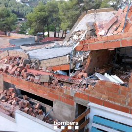 Un edifici en obres col·lapsat a causa del temporal a Sant Pere de Ribes (Garraf)