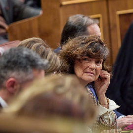 La exvicepresidenta del Gobierno, Carmen Calvo, durante una sesión plenaria, en el Congreso de los Diputados, a 15 de diciembre de 2022, en Madrid.