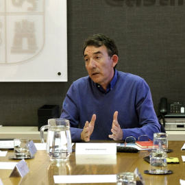 Ángel Hernández durante una reunión del Consejo Asesor de la Memoria Histórica de la Junta de Castilla y León, a 29 de octubre de 2019.