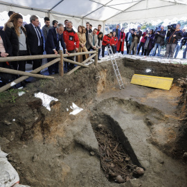 El ministro de Política Territorial y Memoria Democrática, Ángel Víctor Torres, durante la visita las fosas del Barranco de Víznar, a 5 de marzo de 2024 en Granada