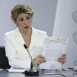 La vicepresidenta segunda y ministra de Trabajo, Yolanda Díaz durante la rueda de prensa tras la reunión del Consejo de Ministros, este martes, en el complejo del Palacio de la Moncloa.