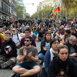 Fotografía de octubre de 2019 de manifestantes en el entorno de la plaza Urquinaona en la sexta jornada de protestas en Barcelona contra la sentencia del Supremo por el 'procés'. E.P./Germán Lama