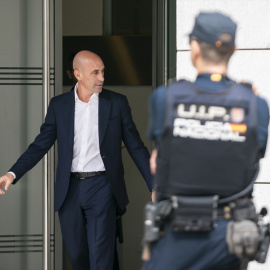 El expresidente de la RFEF Luis Rubiales a la salida de la Audiencia Nacional, a 15 de septiembre de 2023.