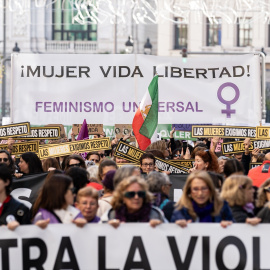 02/08/2024 Miles de mujeres durante una manifestación por el 25N en Madrid. Foto de archivo.