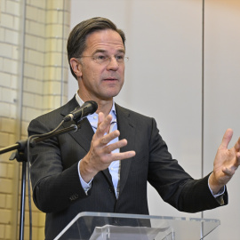 27 de noviembre de 2023, Bélgica, Bruselas: El Primer Ministro holandés Mark Rutte pronuncia un discurso en el evento de presentación del nuevo libro del Primer Ministro belga Alexander De Croo 'Waarom het beste nog moet komen' (Por qué lo mejor está