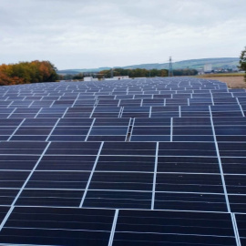 Paneles solares de Exiom, en el municipio francés de Rouillac.