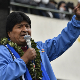 El expresidente de Bolivia (2006-2019) Evo Morales habla durante las celebraciones del 26 aniversario del gobernante partido Movimientos Al Socialismo (MAS), en La Paz, el 29 de marzo de 2021.