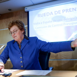 La eurodiputada alemana Monika Hohlmeier (EPP) durante una rueda de prensa en representación de una delegación de la Comisión de Control Presupuestario del Parlamento Europeo celebrada este miércoles en la Oficina del Parlamento Europeo en Madrid