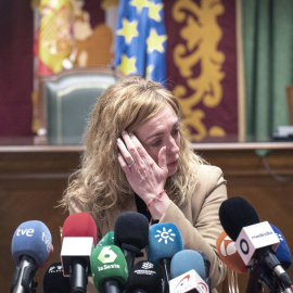 La alcaldesa de Maracena (Granada), Berta Linares (PSOE), durante la rueda de prensa