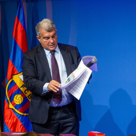 10/10/2023 - Joan Laporta, presidente del FC Barcelona, ​​asistió a la rueda de prensa sobre el caso Negreira en el estadio Spotify Camp Nou el 17 de abril de 2023, en Barcelona, ​​España.