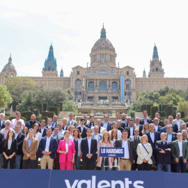 Els caps de llista de la majoria de municipis on es presentarà Valents en un acte a Barcelona.