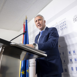 El ministro de Política Territorial y Memoria Democrática, Ángel Víctor Torres, durante una rueda de prensa, a 1 de abril de 2024.