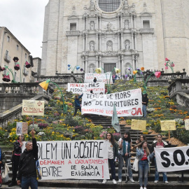 20/05/2023 - Acció reivindicativa al Temps de Flors de Girona per alerta sobre el model de ciutat i l'emergència climàtica.