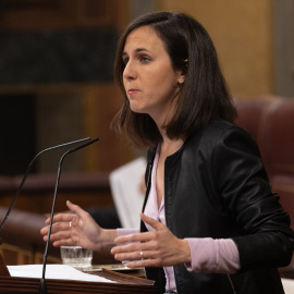 La secretaria general de Podemos, Ione Belarra, interviene durante una sesión plenaria, a 19 de marzo de 2024.