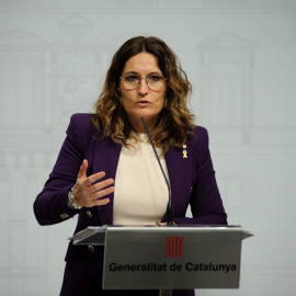 La consellera de la Presidència de la Generalitat, Laura Vilagrà, en una rueda de prensa para informar sobre el acuerdo presupuestario.