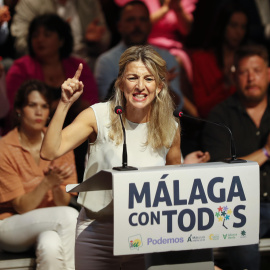 La vicepresidenta segunda del Gobierno y líder de Sumar, Yolanda Díaz, durante su intervención en un acto de campaña este lunes en el palacio de Congresos de Málaga