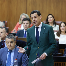 El presidente de la Junta de Andalucía, Juan Manuel Moreno Bonilla, este jueves en el Parlamento de Andalucía.