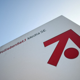 El logo del grupo de comunicación alemán ProSiebenSat.1, en su sede en el municipio de Unterfoehring, cerca de Munich. REUTERS/Andreas Gebert