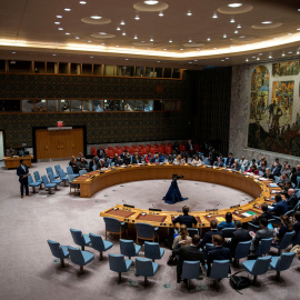 Miembros del Consejo de Seguridad asisten a una reunión sobre la situación en Oriente Medio en la sede de la ONU en Nueva York, EEUU, a 14 de abril de 2024.