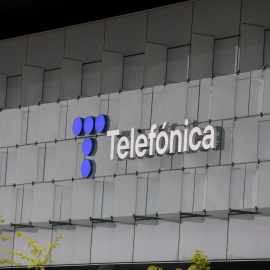 09/02/22. Edificio de la sede de Telefónica, a 27 de abril de 2021, en Madrid.