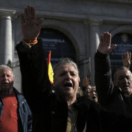 Un grupo de franquistas durante un acto por el aniversario de la muerte del dictador.