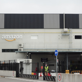 Amazon celebra el Black Friday con sus trabajadores en huelga y el almacén asturiano cerrado