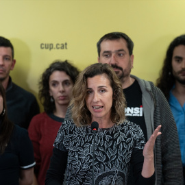 La candidata de la CUP a las elecciones catalanas, Laia Estrada en la sede del partido, a 27 de marzo de 2024.