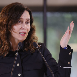 La presidenta de la Comunidad de Madrid, Isabel Díaz Ayuso, este martes en Bilbao, donde ha afirmado sobre la investigación a su novio que "todas las instituciones del Estado van contra un ciudadano por estar relacionado con un adversario político, a l