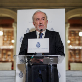 El director de la RAE, Santiago Muñoz Machado, comparece tras un pleno en la Real Academia Española, a 9 de marzo de 2023, en Madrid.