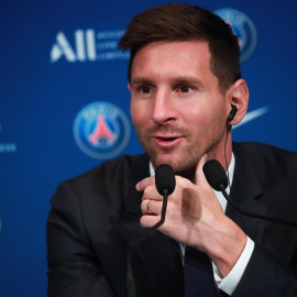 Messi durant la roda de premsa de presentació com a nou jugador del PSG.