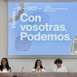 Foto de archivo de la secretaria general de Podemos y ministra de Derechos Sociales y Agenda 2030, Ione Belarra (c), durante un encuentro con la militancia