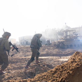 24/1/24 - El Ejército israelí anunció este martes que ha logrado rodear Jan Yunis, principal ciudad del sur de la Franja de Gaza y uno de los principales bastiones militares del grupo islamista Hamás