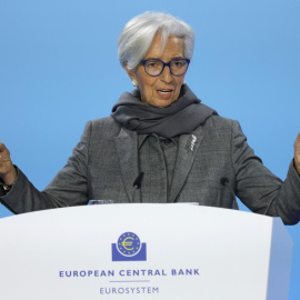 La presidenta del Banco Central Europeo (BCE), Christine Lagarde tras la reunión del Consejo de Gobierno del BCE en Frankfurt, Alemania, a 14 de diciembre de 2023.