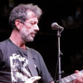 La vida salvaje de Manolo Kabezabolo: ¿punk deslenguado o lúcido antisistema?