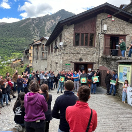 20/05/2024 - Manifestació a Llavorsí (Pallars Sobirà) per reclamar una gestió diferent de la presència de l'os al Pirineu.