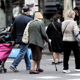 La diferencias en la esperanza de vida entre hombres y mujeres se está reduciendo, pero se prevé que continuará.