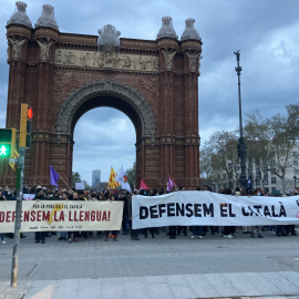 Una imatge de l'inici de la mobilització a l'Arc del Triomf de Barcelona.