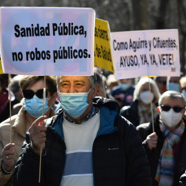 Manifestación de la Marea Blanca en defensa de la Sanidad Pública de Madrid y contra la Lay Ómnibus, desde el Ministerio de Sanidad hasta terminar en Puerta de Sol.